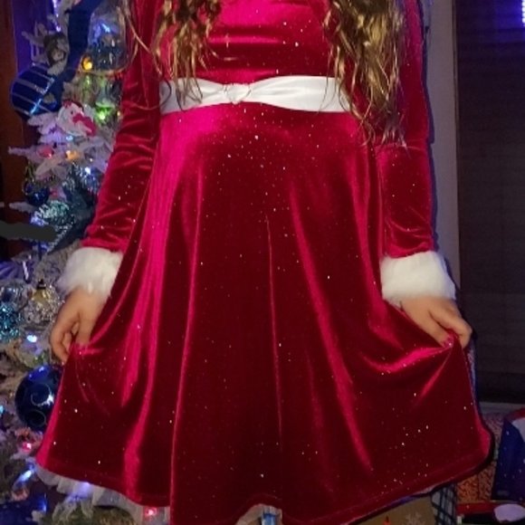 Girls dress - Picture 2 of 4